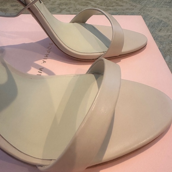 Sophia Webster Nude Evangeline Butterfly Heels Sandals sz 38 (US 7) - Picture 4 of 7